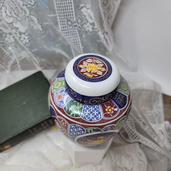 Vintage 6" Ginger Jar by Imari Imperial - Picture 5 of 11